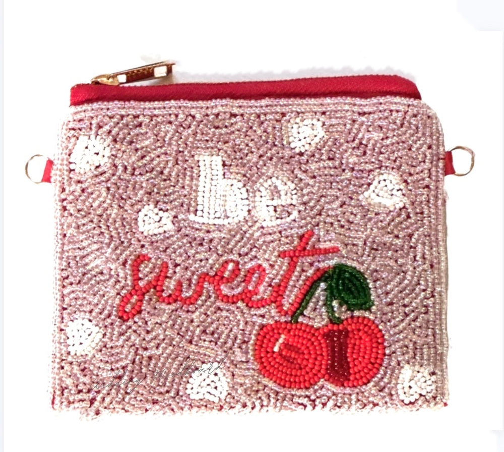 be sweet©️™️ beaded coin purse - be clear handbags
